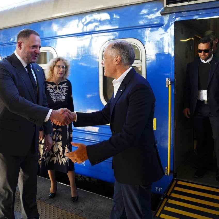 Photo Gallery: Carney travels to Ukraine to mark Independence Day